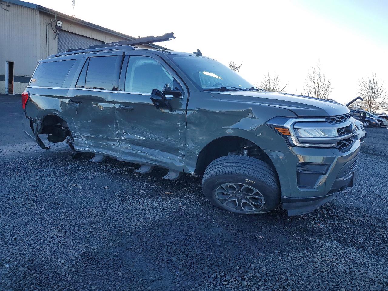 2024 FORD EXPEDITION MAX XLT photo 7