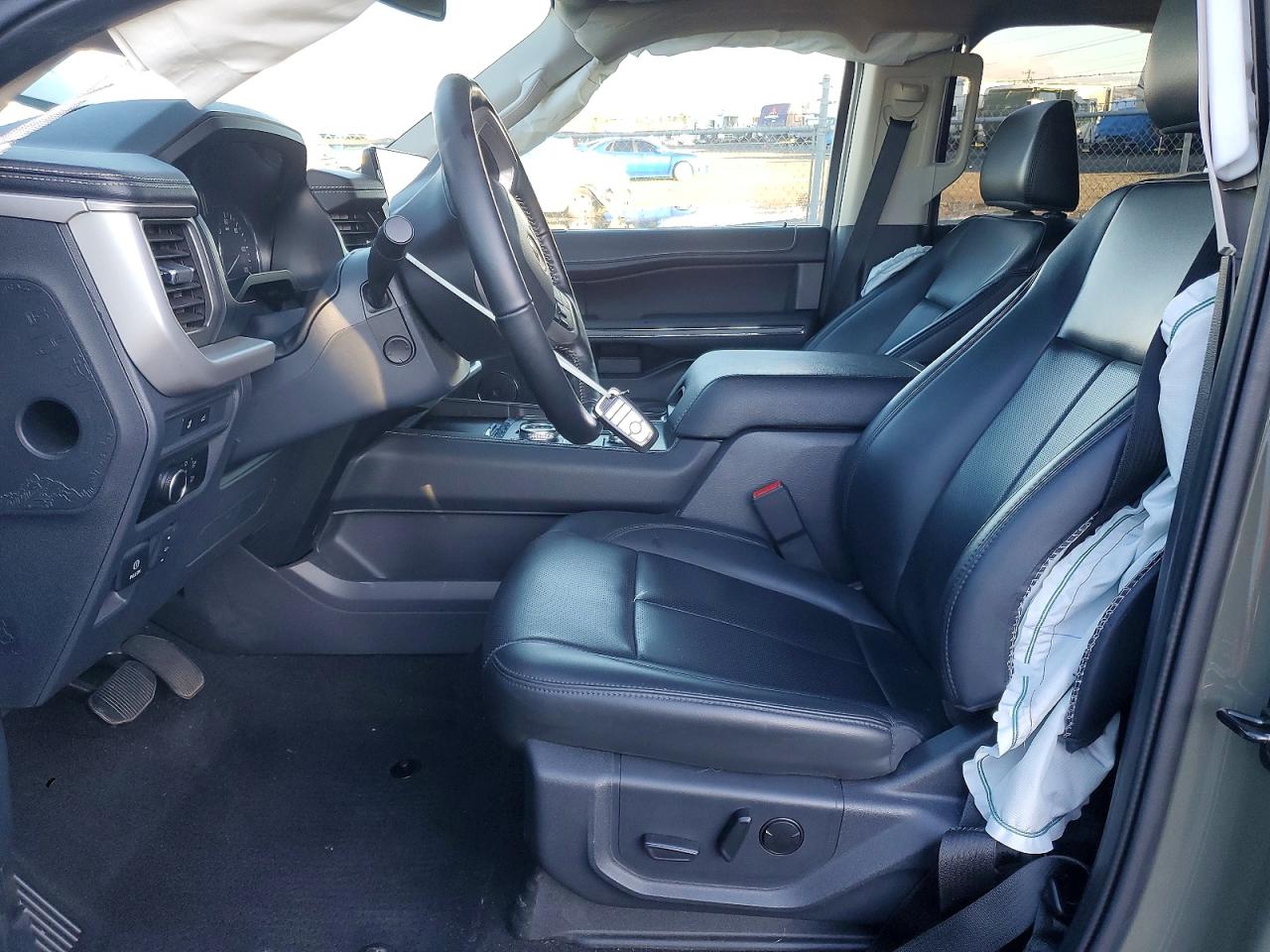 2024 FORD EXPEDITION MAX XLT photo 13