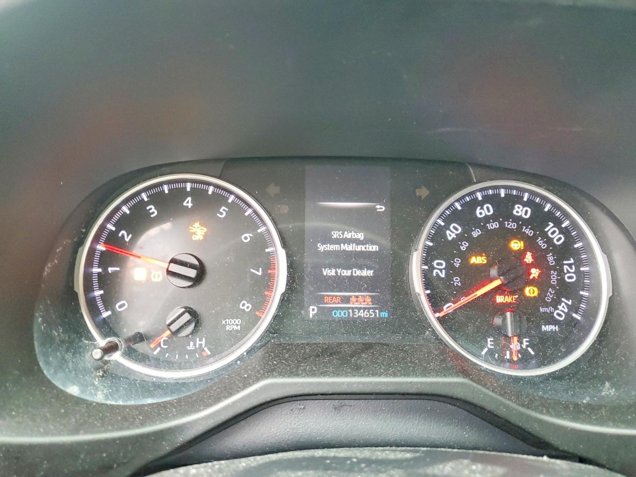 2019 TOYOTA RAV4 LE photo 9