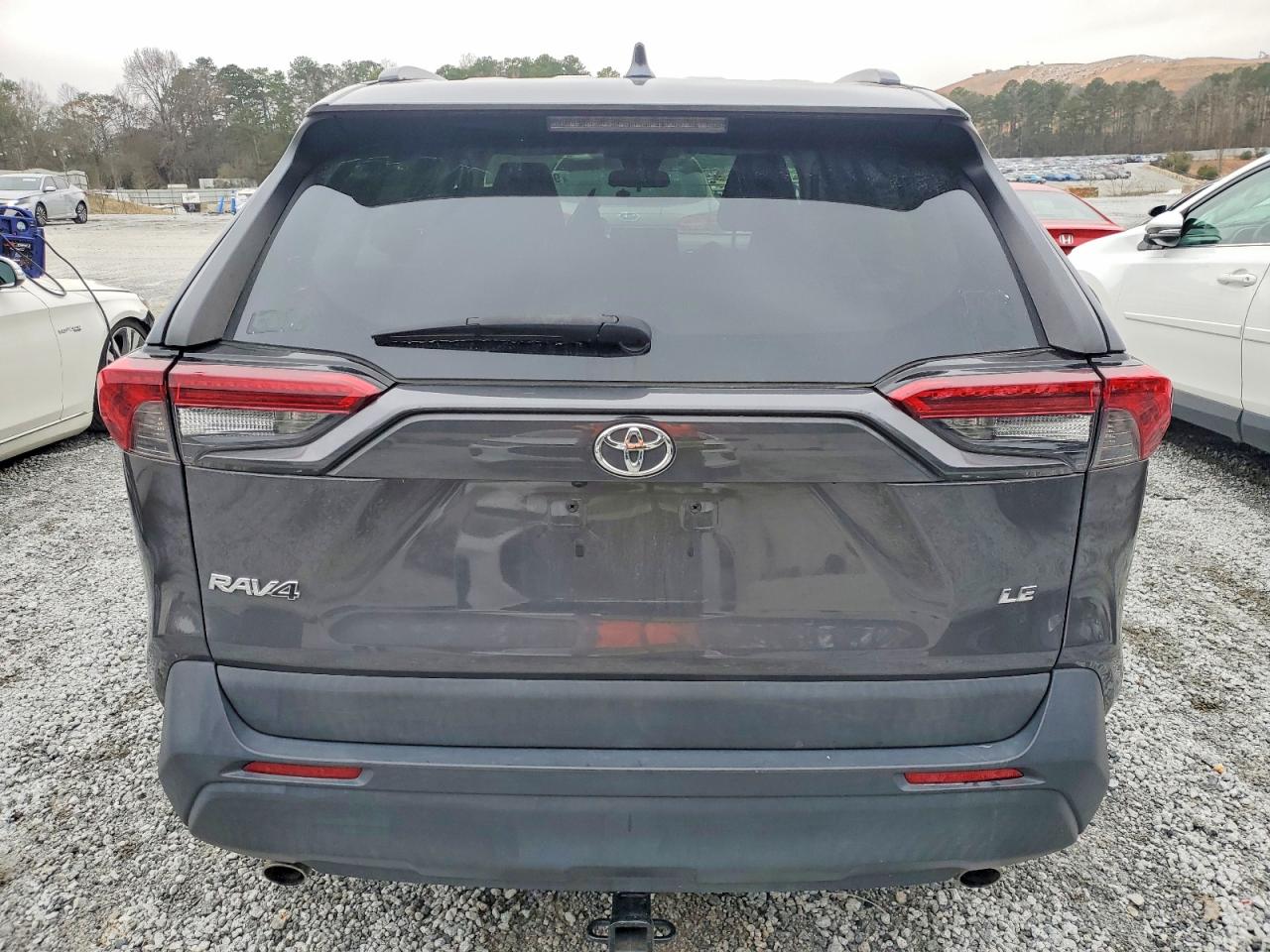 2019 TOYOTA RAV4 LE photo 6