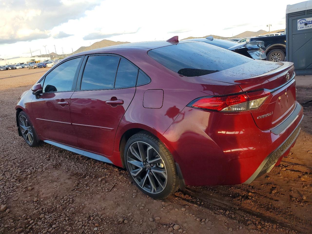 2022 TOYOTA COROLLA SE photo 2