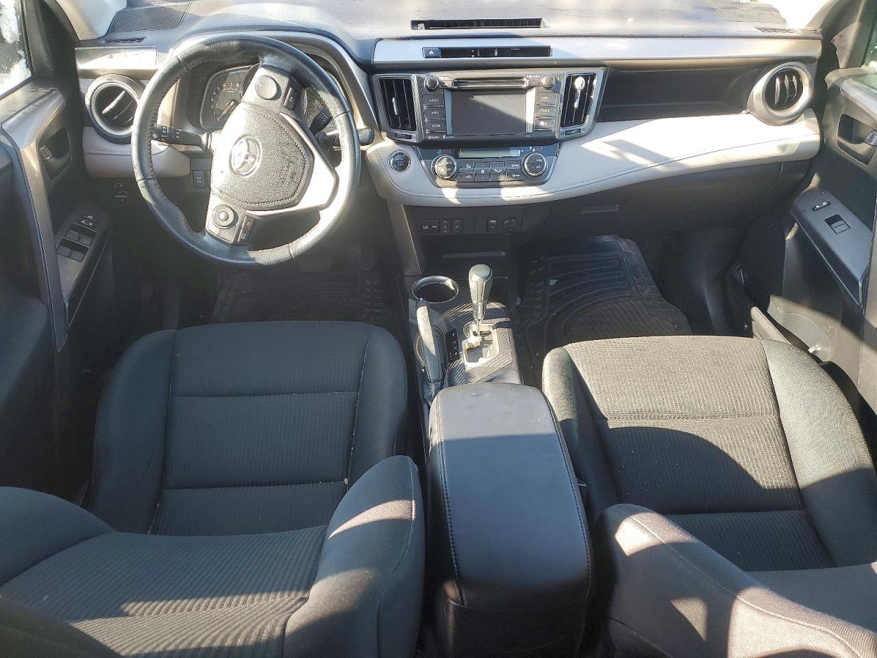 2015 TOYOTA RAV4 LIMITED photo 15