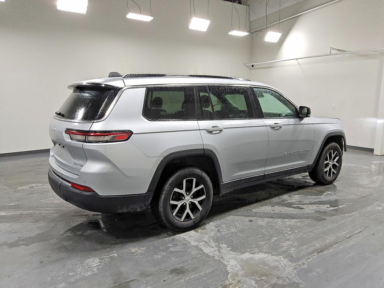 2024 JEEP GRAND CHEROKEE L LIMITED photo 5
