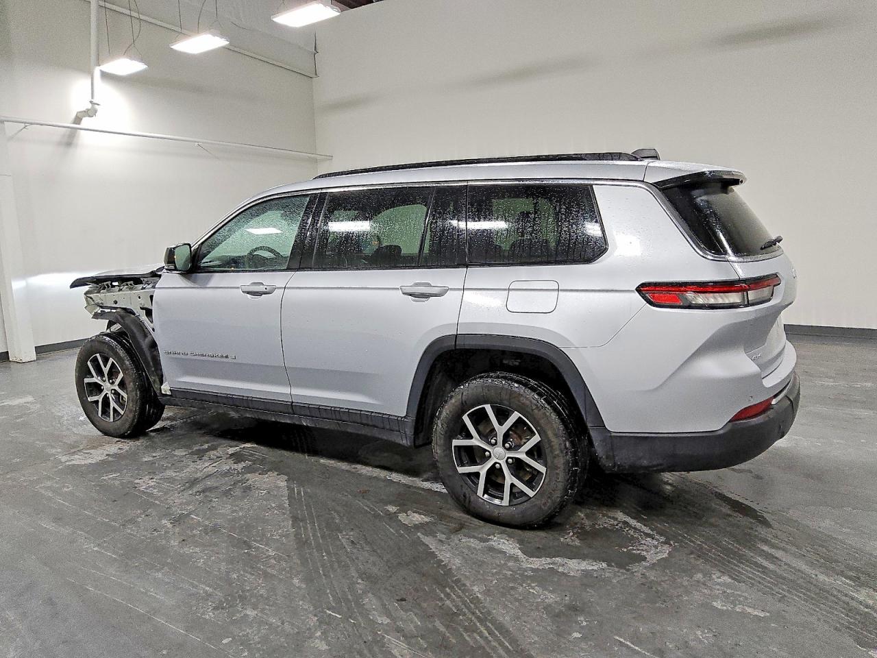 2024 JEEP GRAND CHEROKEE L LIMITED photo 3
