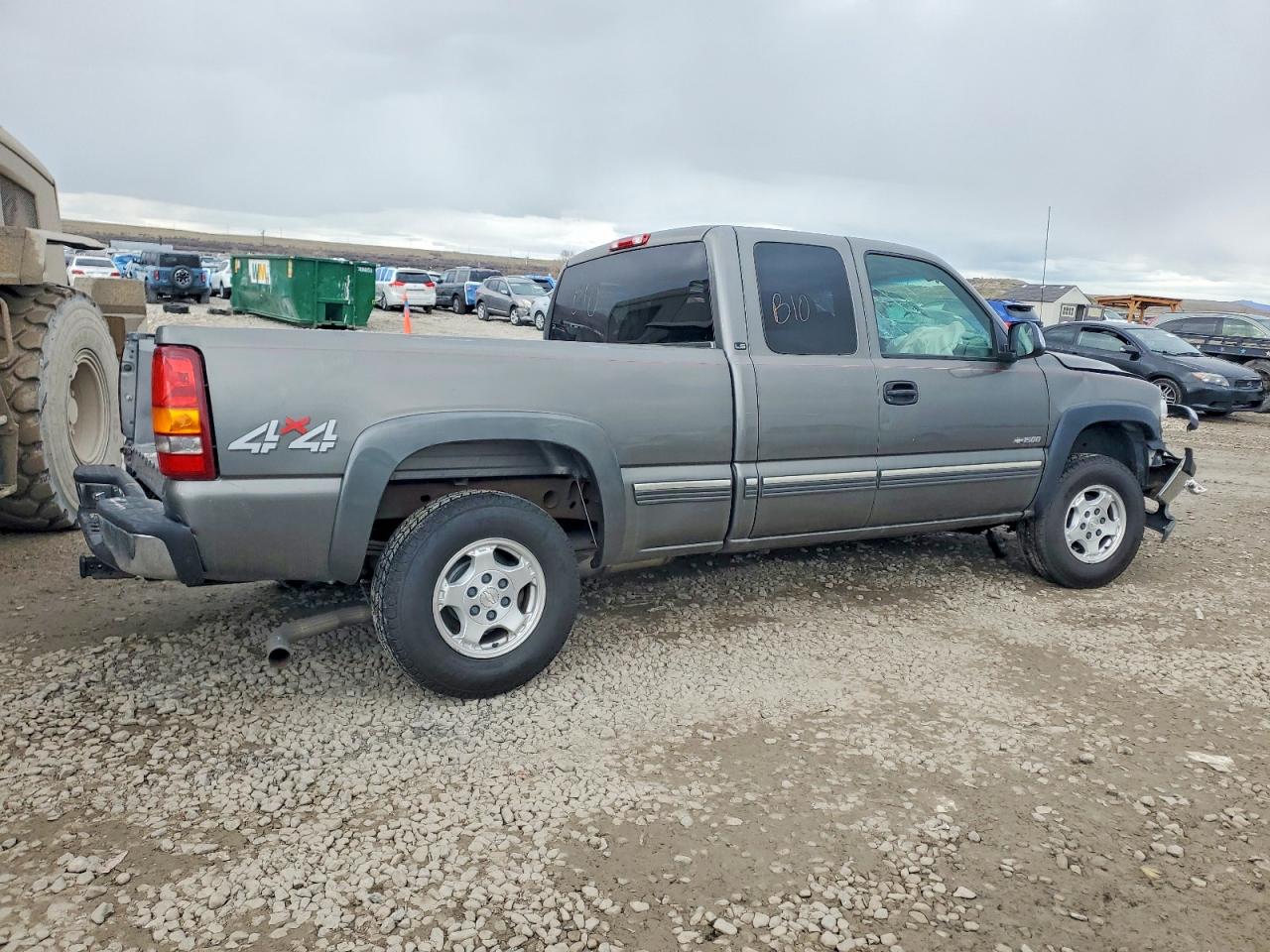 2000 CHEVROLET SILVERADO K1500 photo 3