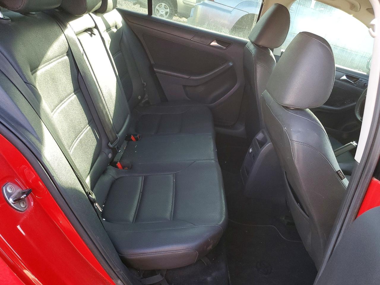 2011 VOLKSWAGEN JETTA SE photo 10