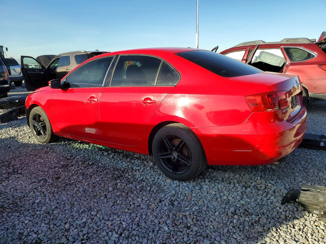 2011 VOLKSWAGEN JETTA SE photo 2