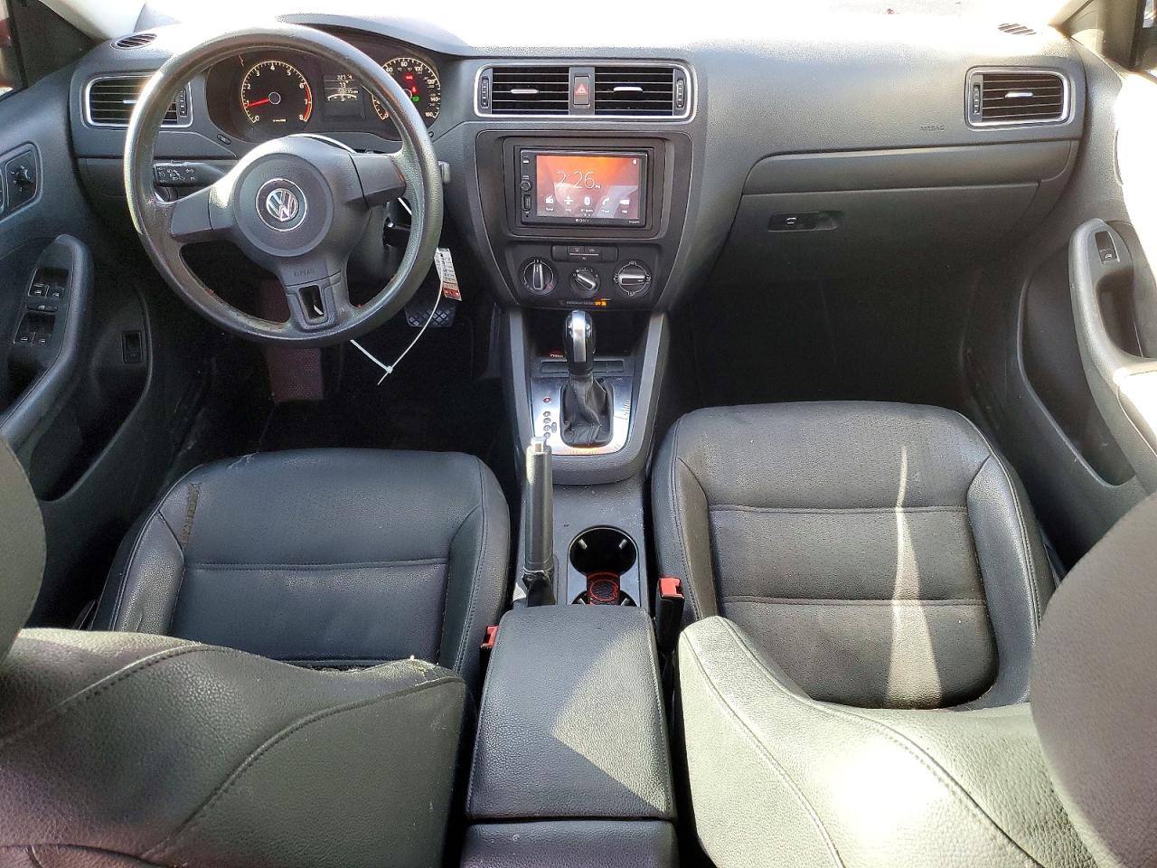 2011 VOLKSWAGEN JETTA SE photo 8