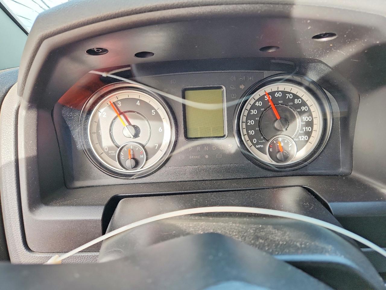 2016 RAM 1500 ST photo 9