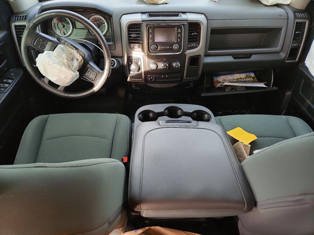 2016 RAM 1500 ST photo 8