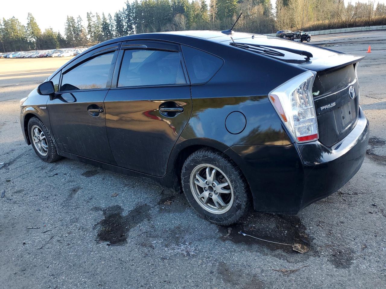 2011 TOYOTA PRIUS photo 2