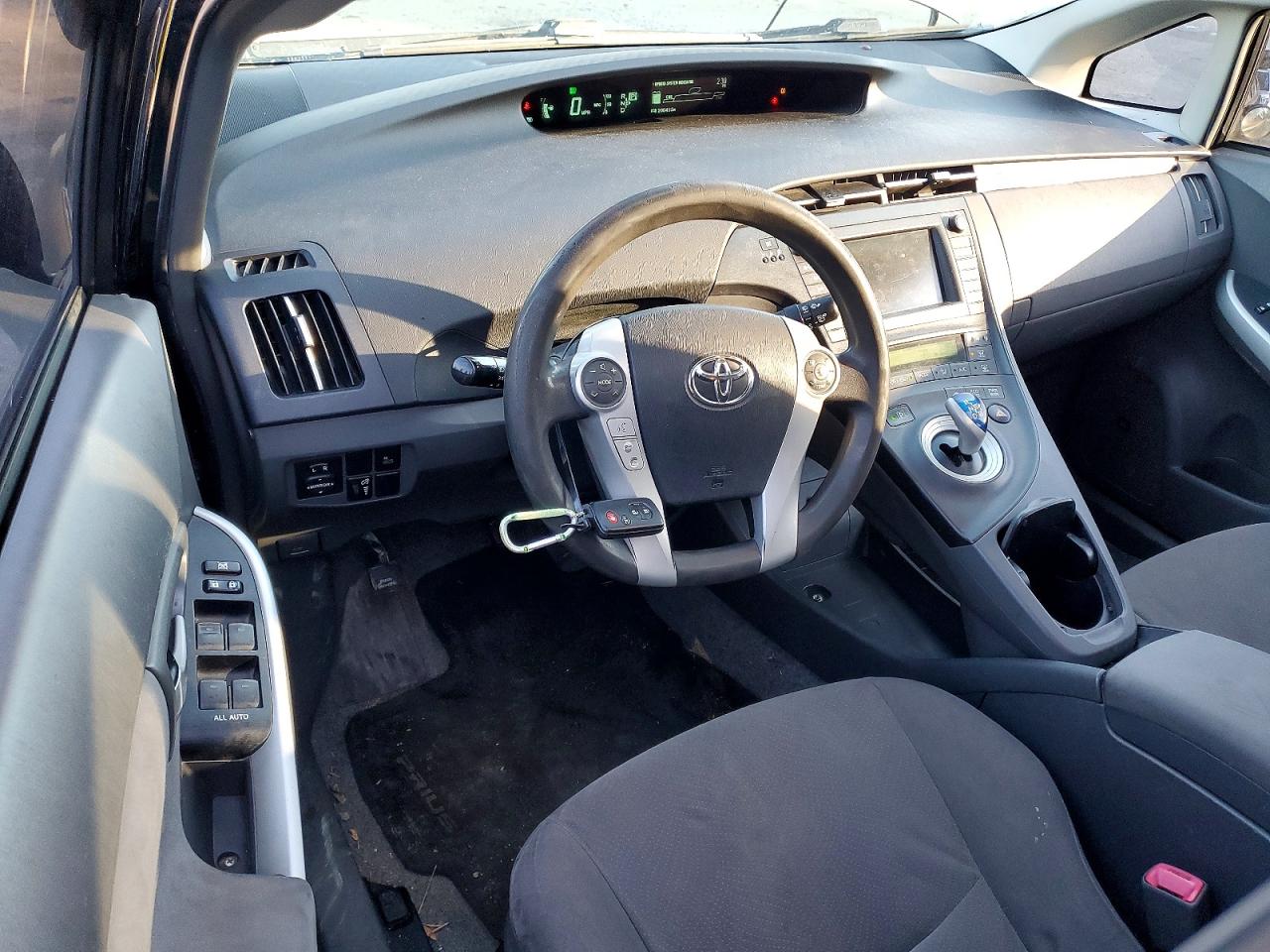 2011 TOYOTA PRIUS photo 8