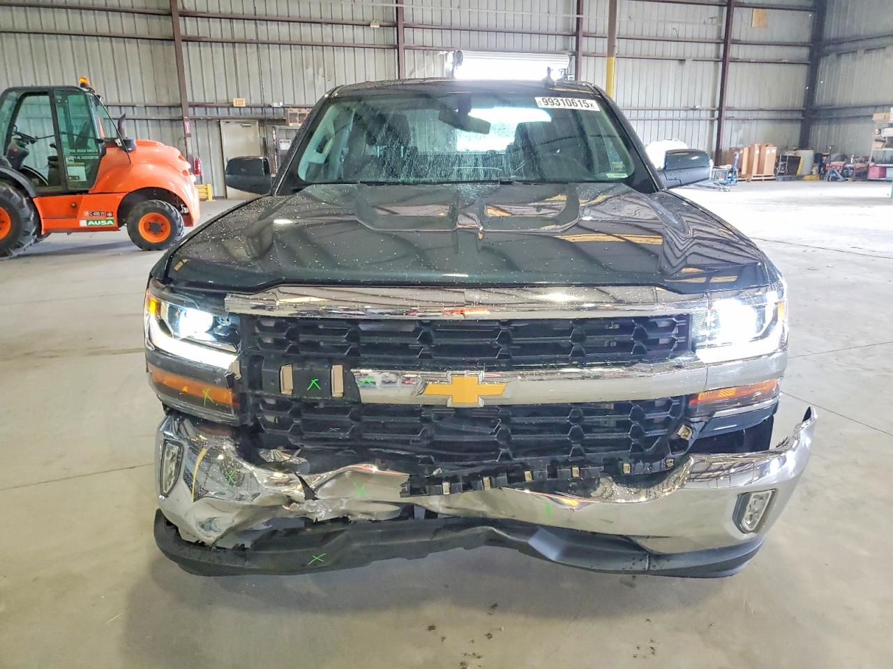 2017 CHEVROLET SILVERADO C1500 LT photo 9