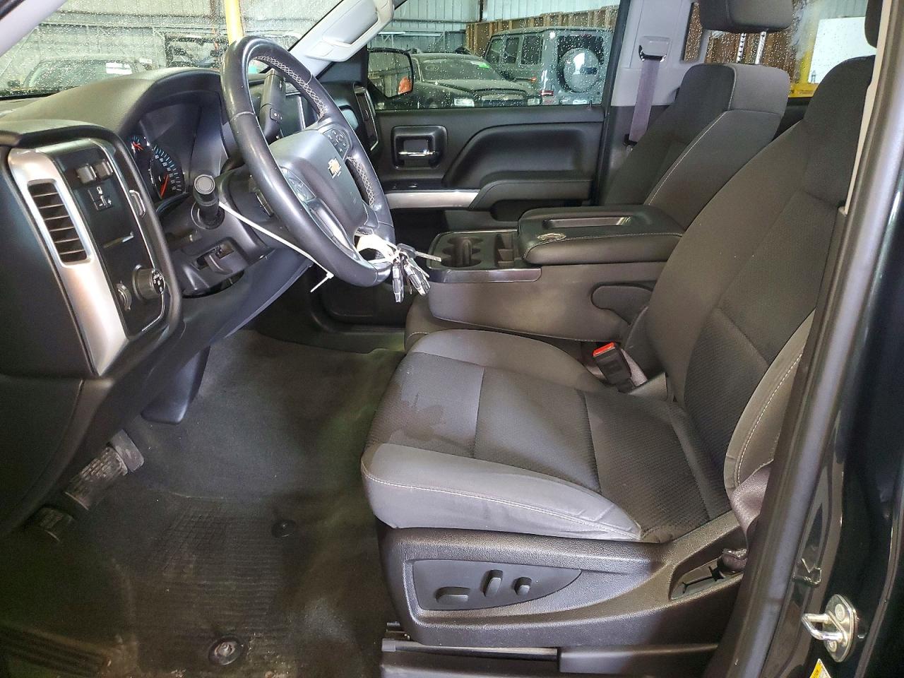 2017 CHEVROLET SILVERADO C1500 LT photo 13