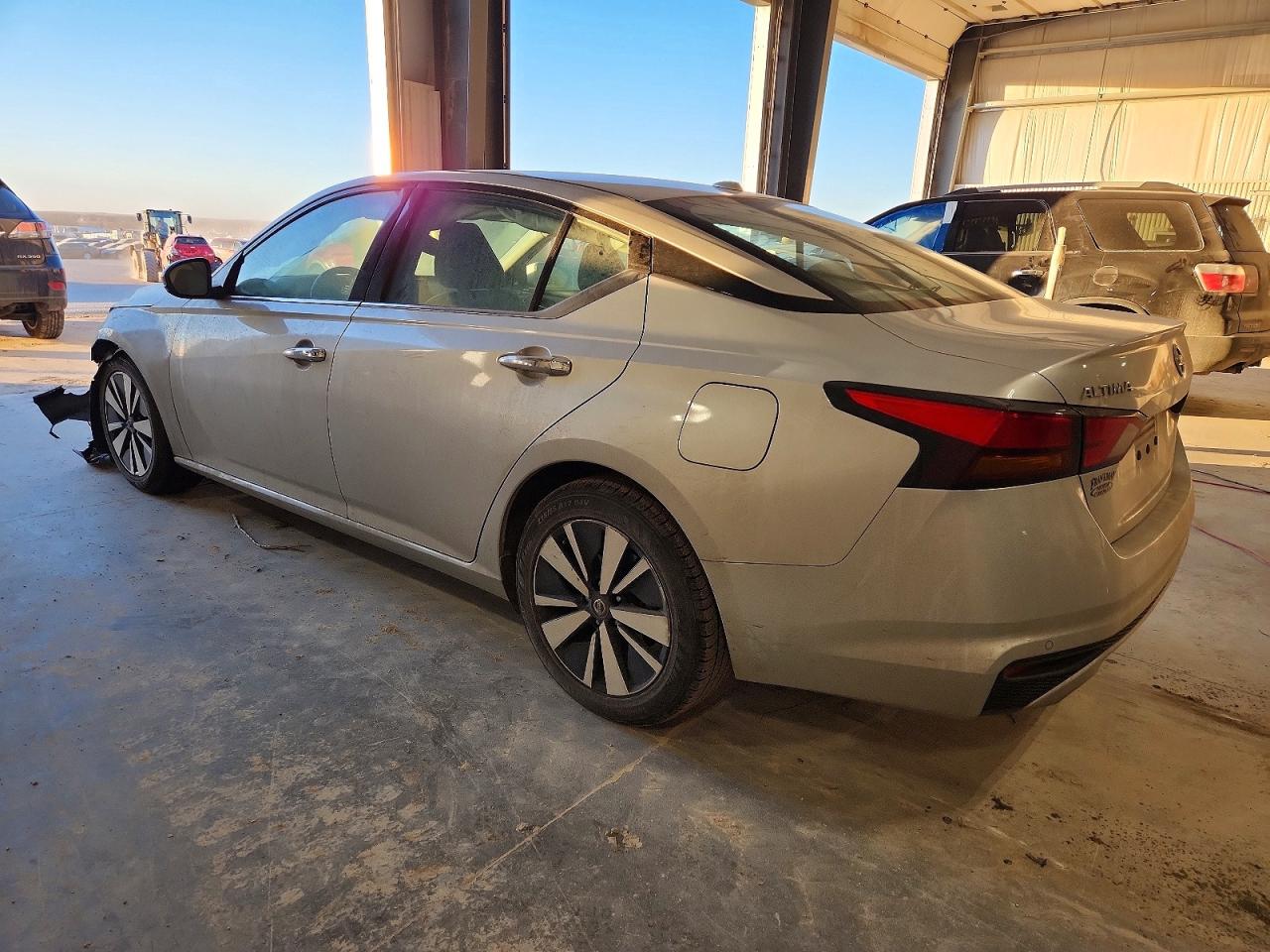 2019 NISSAN ALTIMA SL photo 3