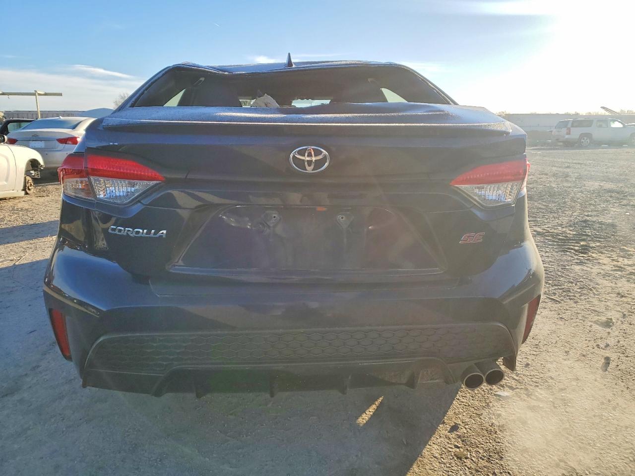 2022 TOYOTA COROLLA SE photo 6