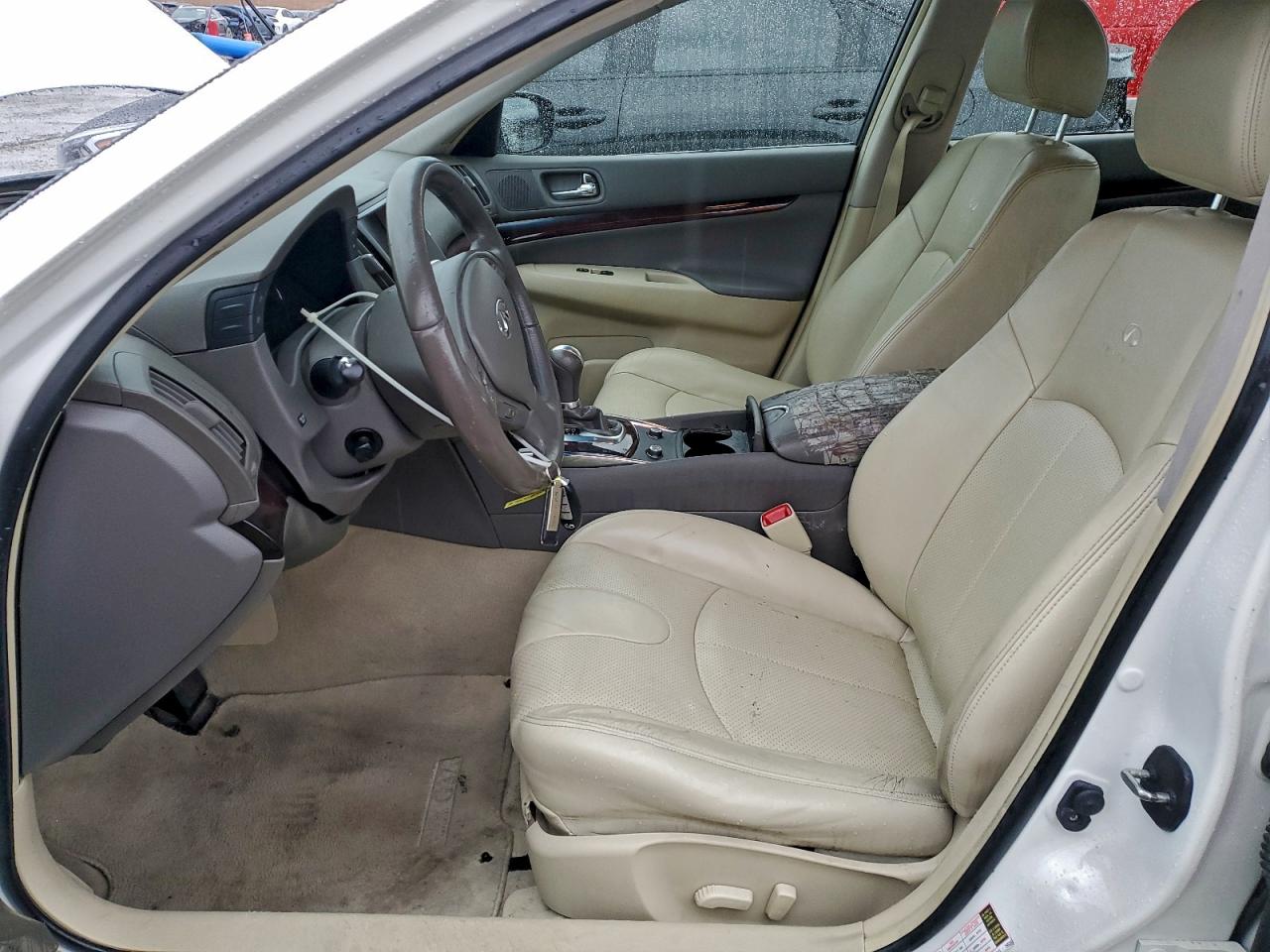 2010 INFINITI G37 BASE photo 7