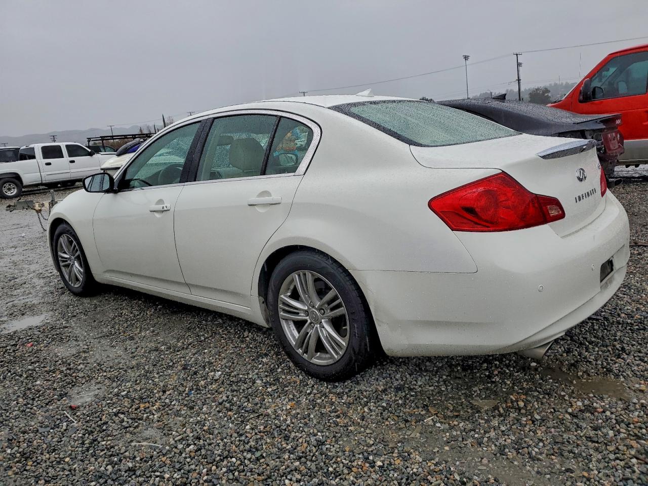 2010 INFINITI G37 BASE photo 2