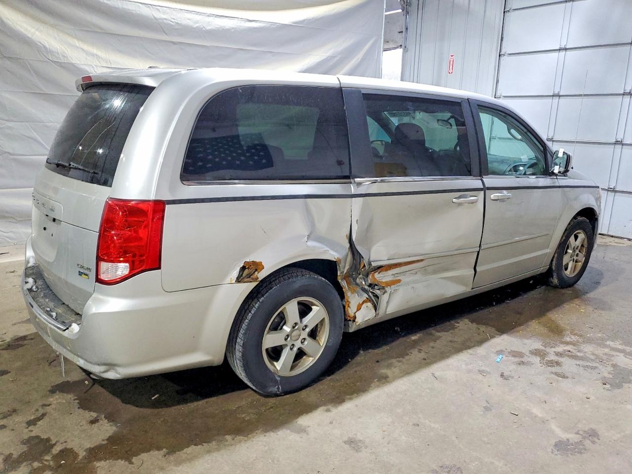 2012 DODGE GRAND CARAVAN CREW photo 3