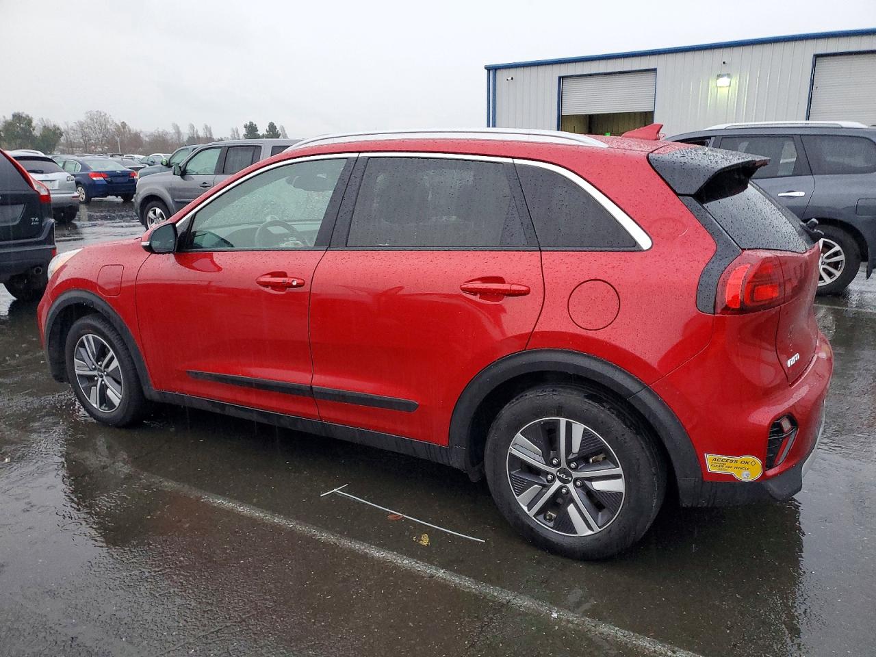 2022 KIA NIRO EX photo 2