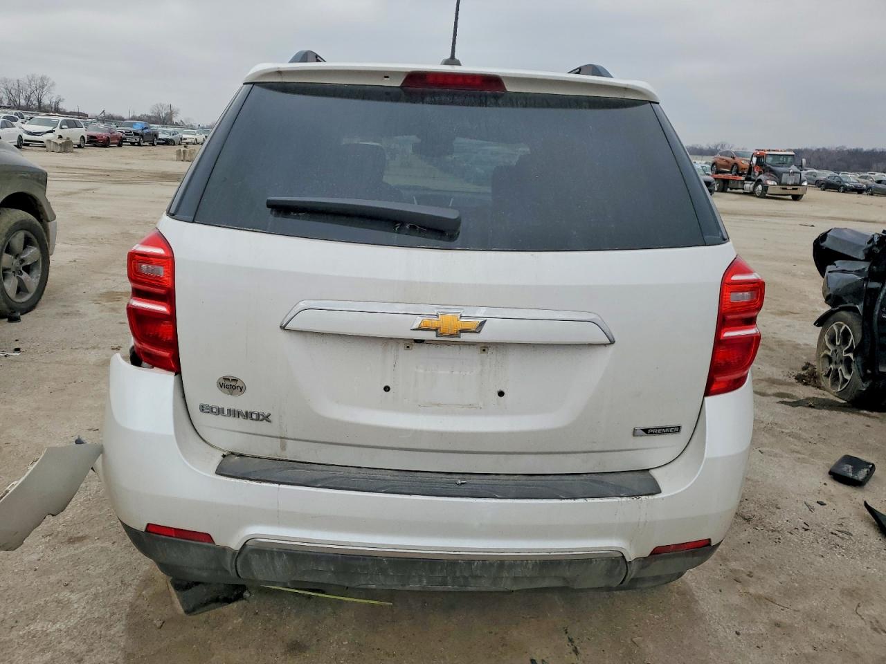 2017 CHEVROLET EQUINOX PREMIER photo 6