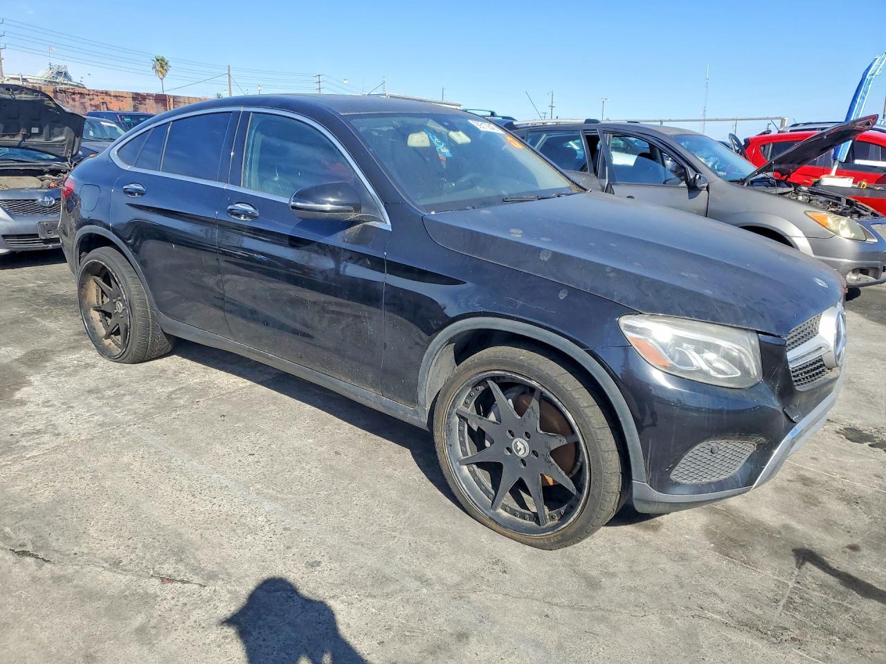 2017 MERCEDES-BENZ GLC COUPE 300 4MATIC photo 4
