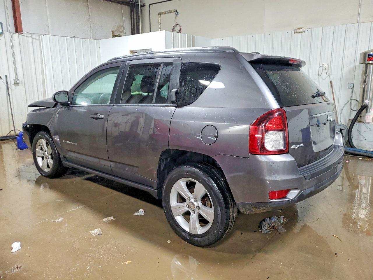 2014 JEEP COMPASS LATITUDE photo 2