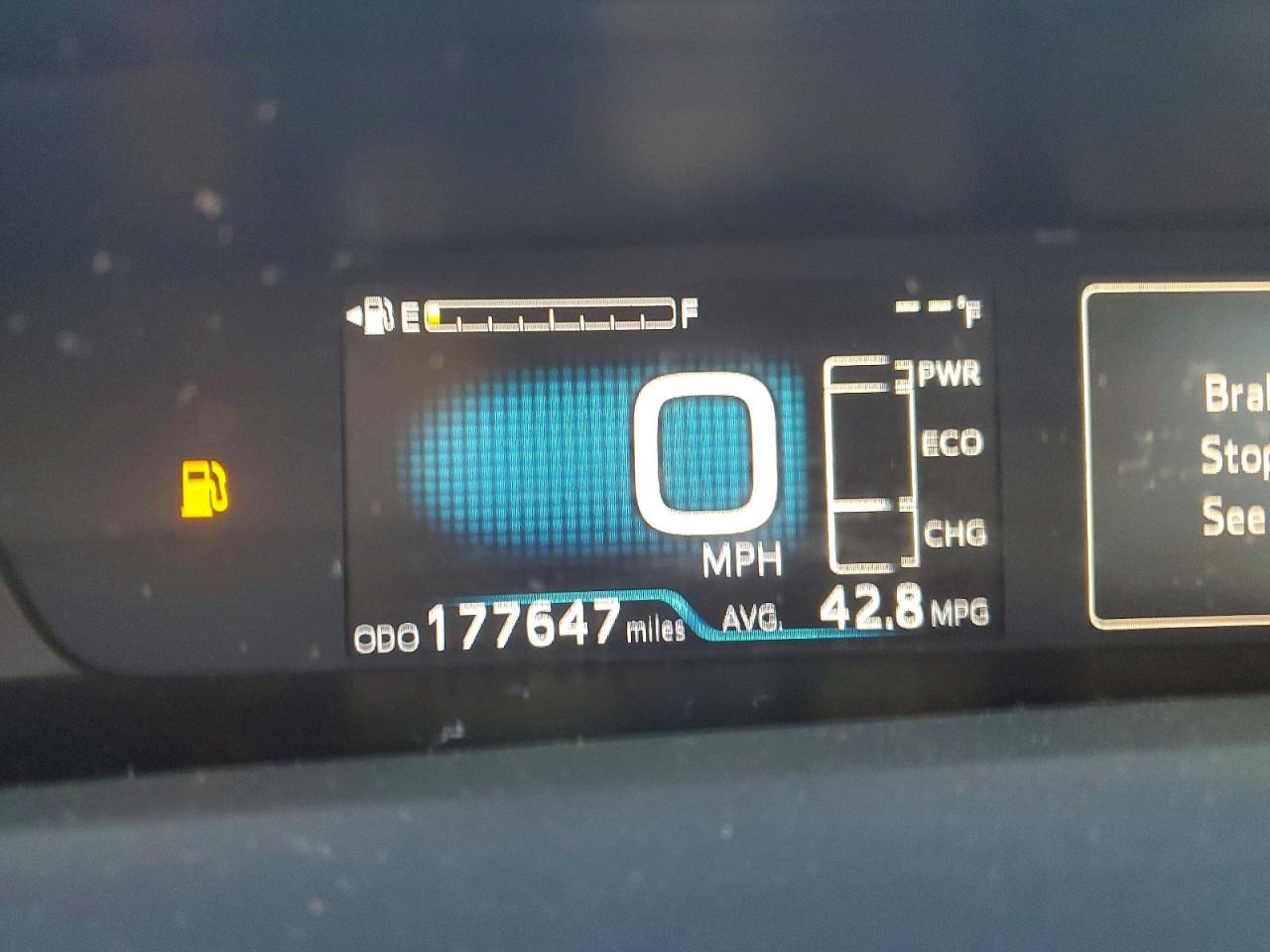 2016 TOYOTA PRIUS photo 9