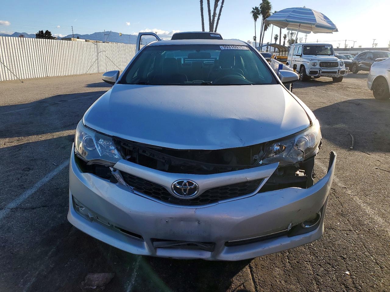 2014 TOYOTA CAMRY L photo 5