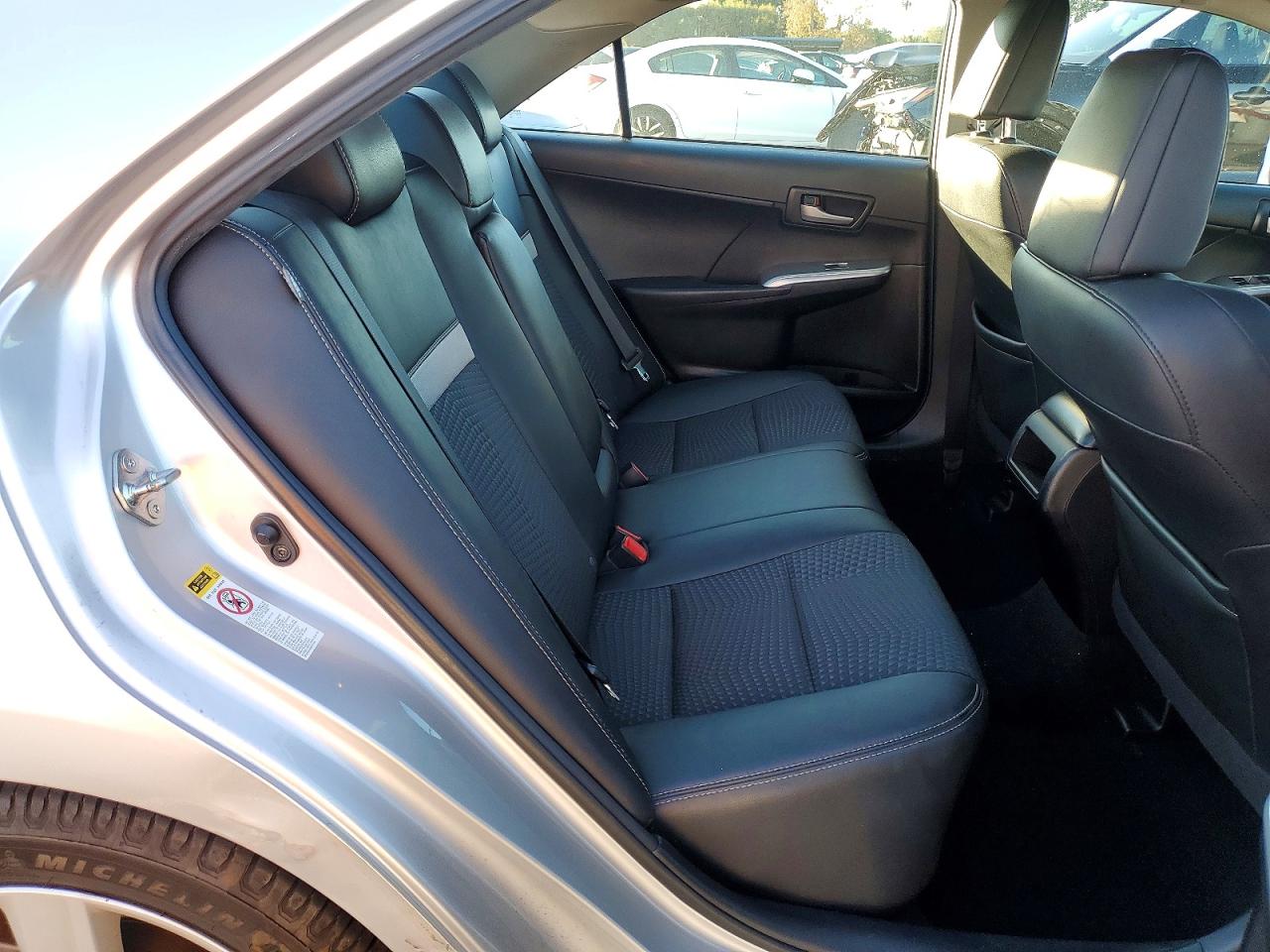 2014 TOYOTA CAMRY L photo 10