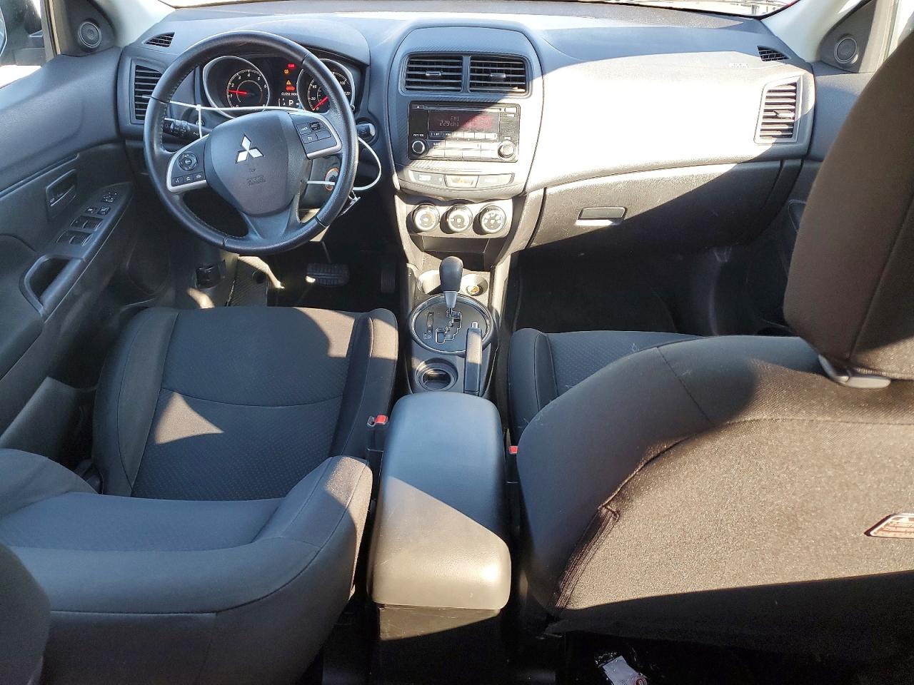 2015 MITSUBISHI OUTLANDER SPORT ES photo 8