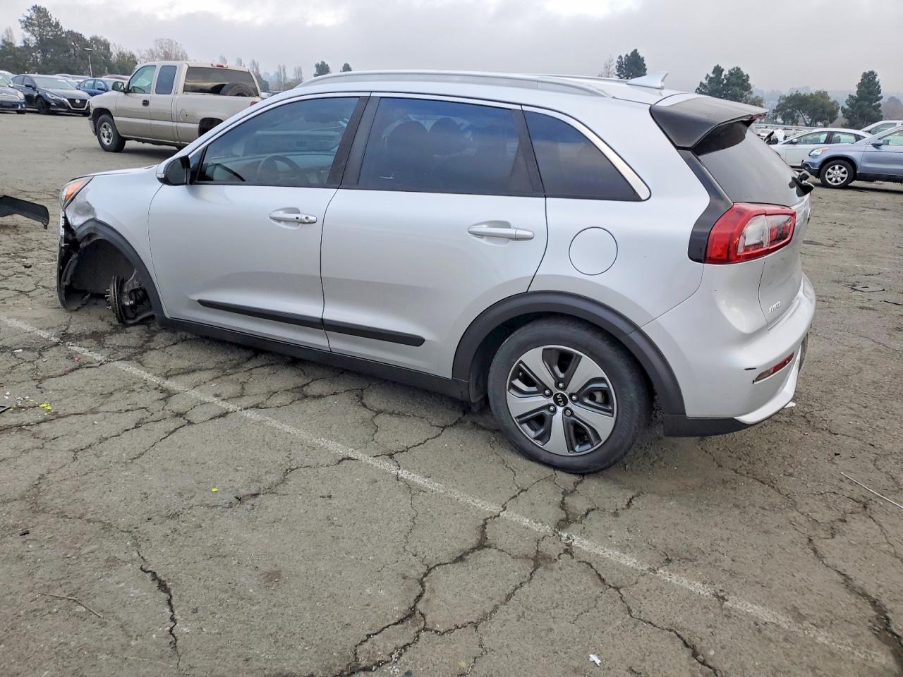 2018 KIA NIRO EX photo 2