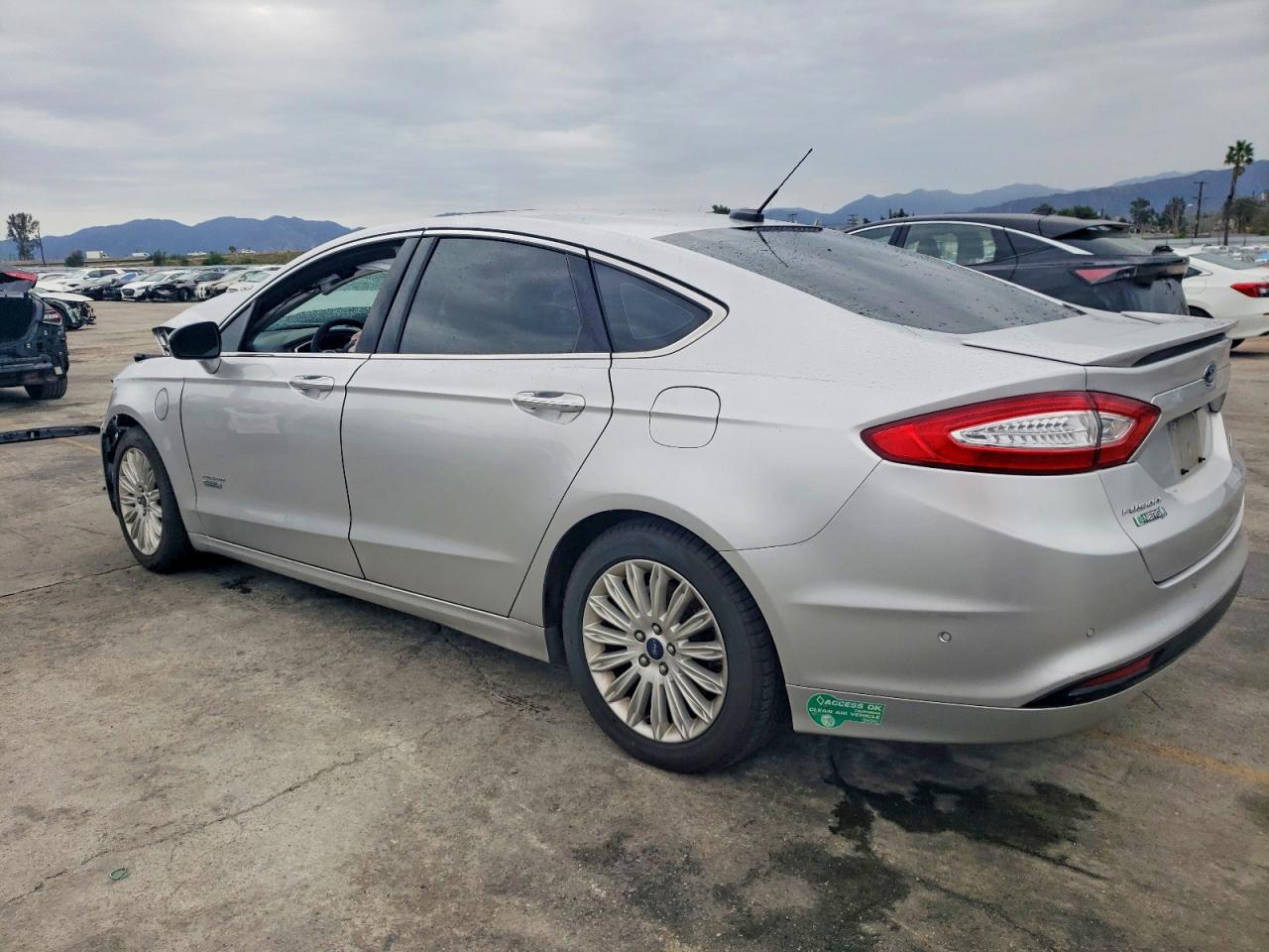 2014 FORD FUSION TITANIUM PHEV photo 2