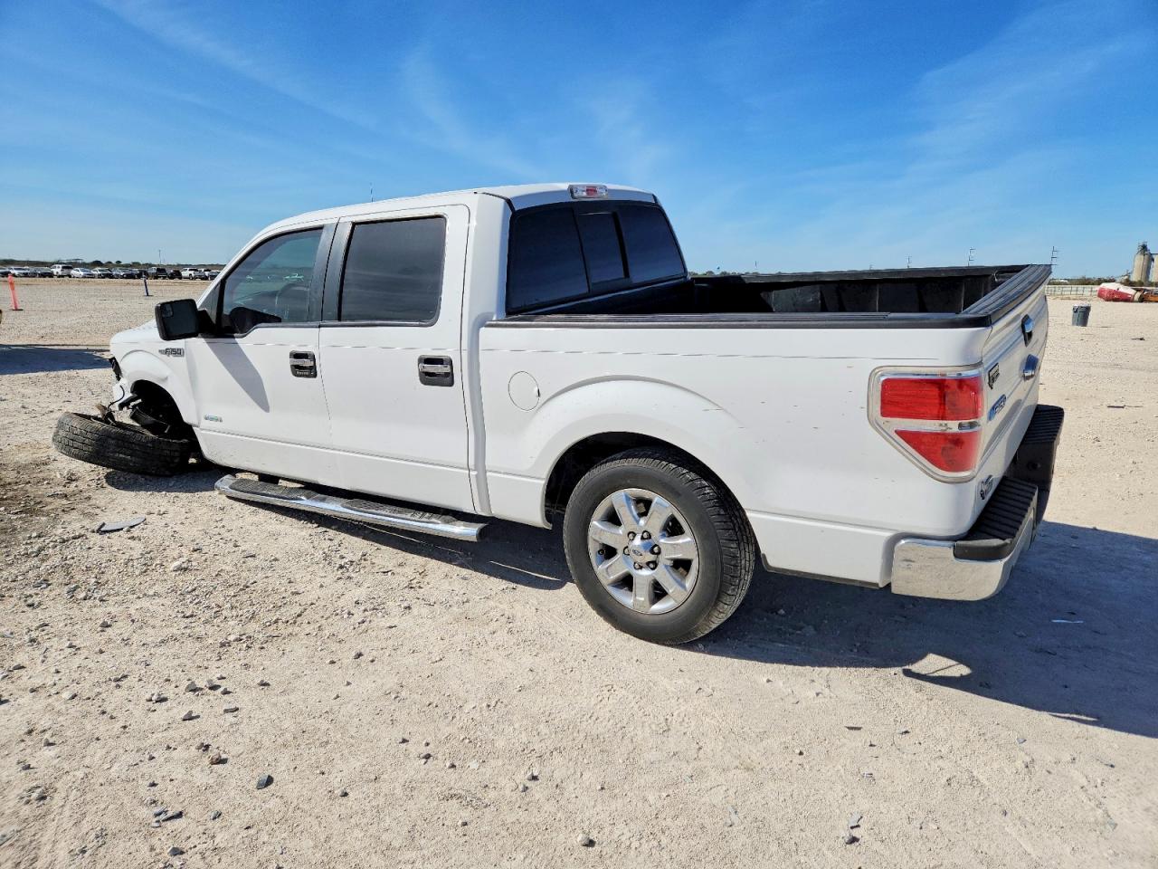 2014 FORD F150 SUPERCREW photo 2