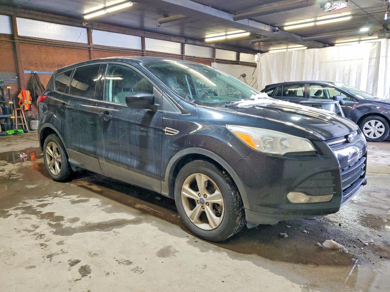 2015 FORD ESCAPE SE photo 4