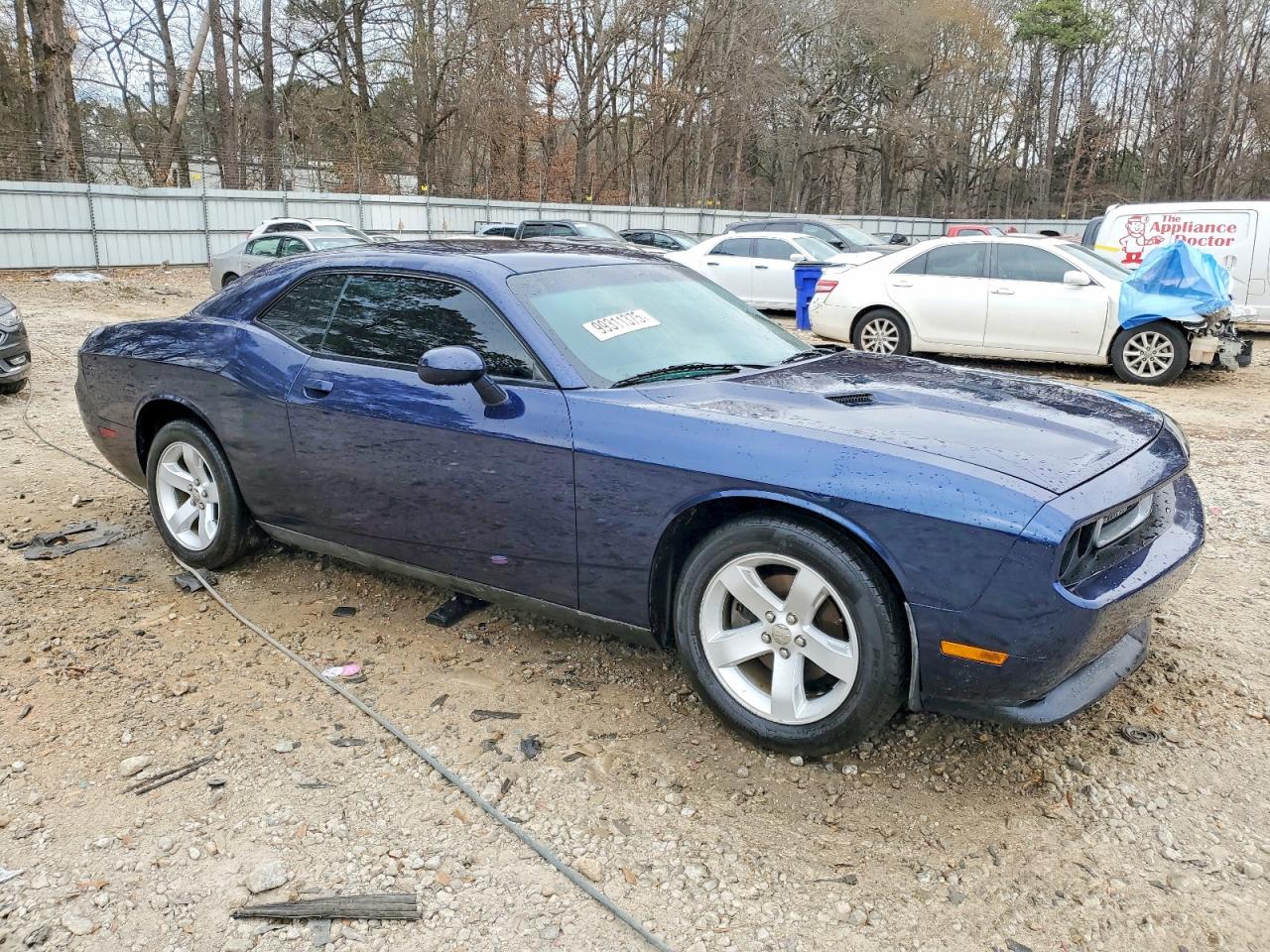 2013 DODGE CHALLENGER SXT photo 4