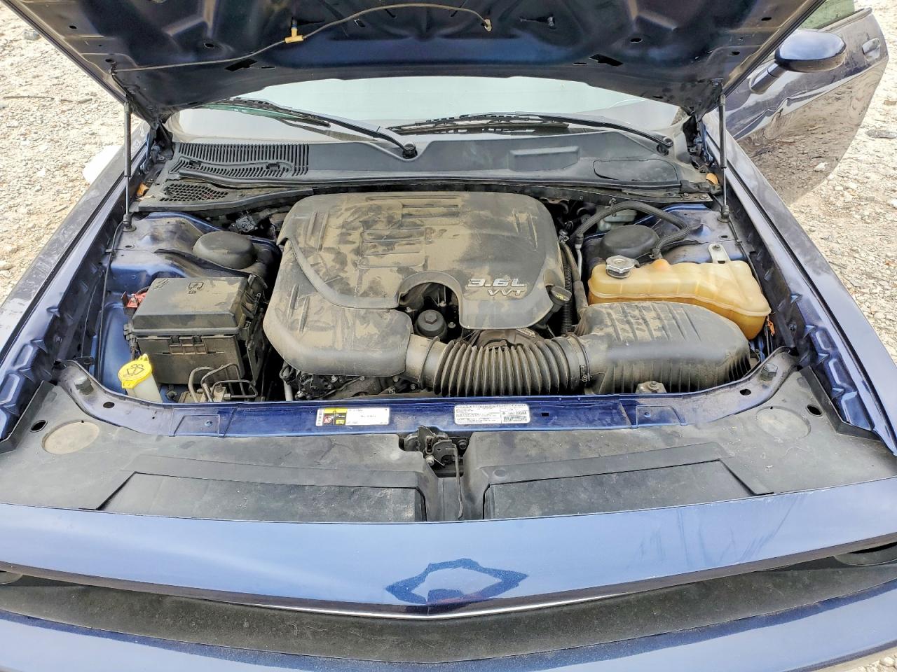 2013 DODGE CHALLENGER SXT photo 11