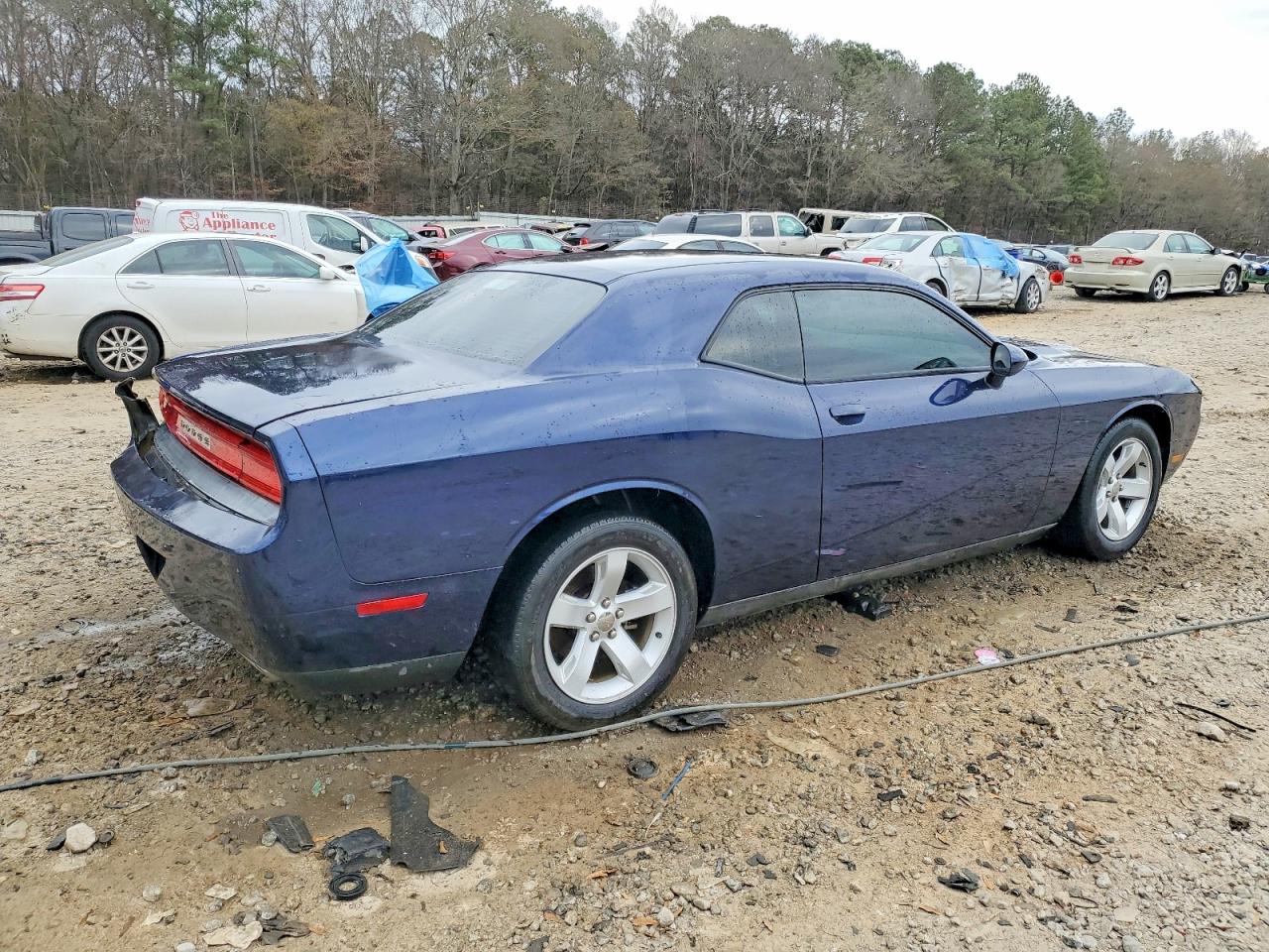 2013 DODGE CHALLENGER SXT photo 3