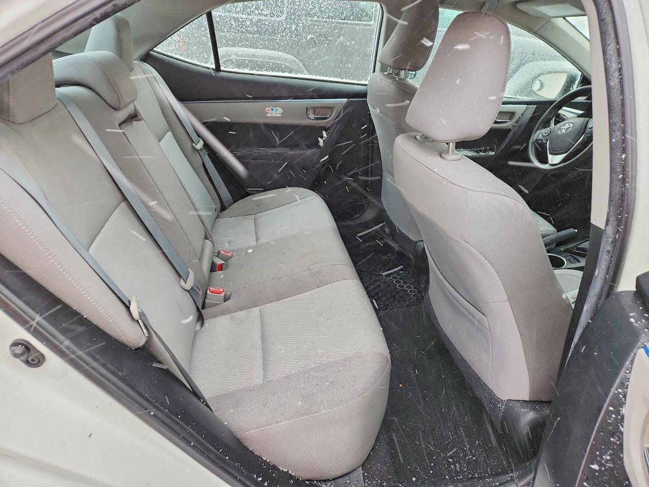 2016 TOYOTA COROLLA L photo 10