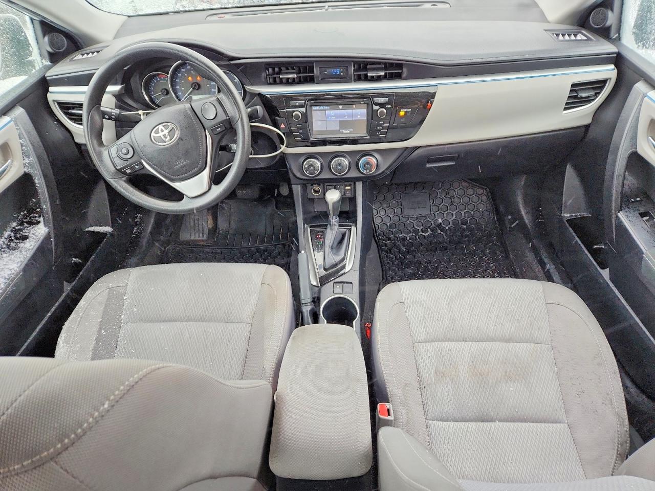 2016 TOYOTA COROLLA L photo 8