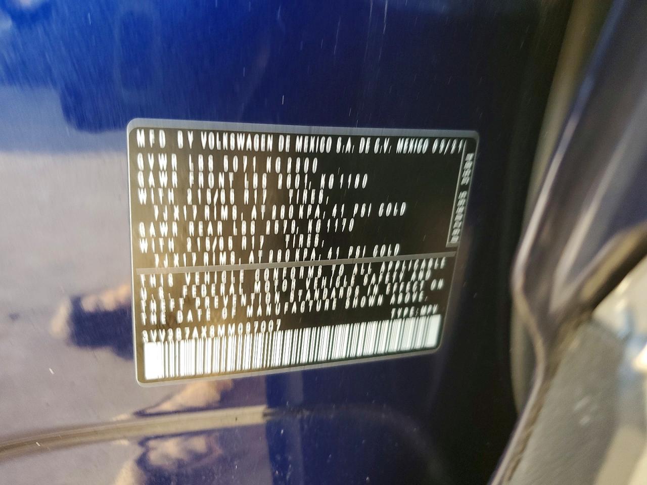 2021 VOLKSWAGEN TIGUAN SE photo 25