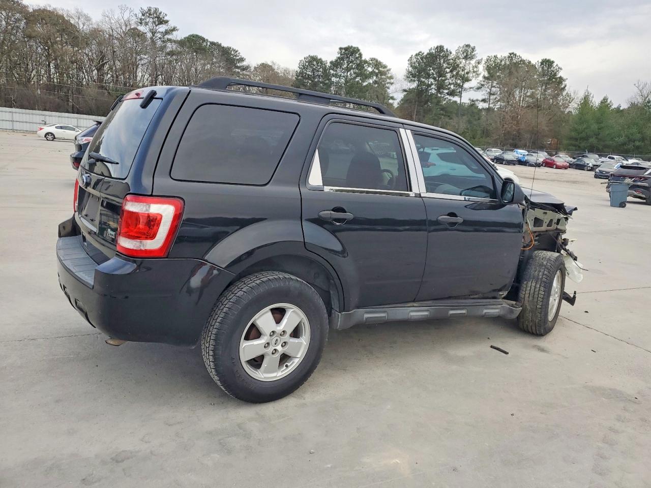 2012 FORD ESCAPE XLT photo 3