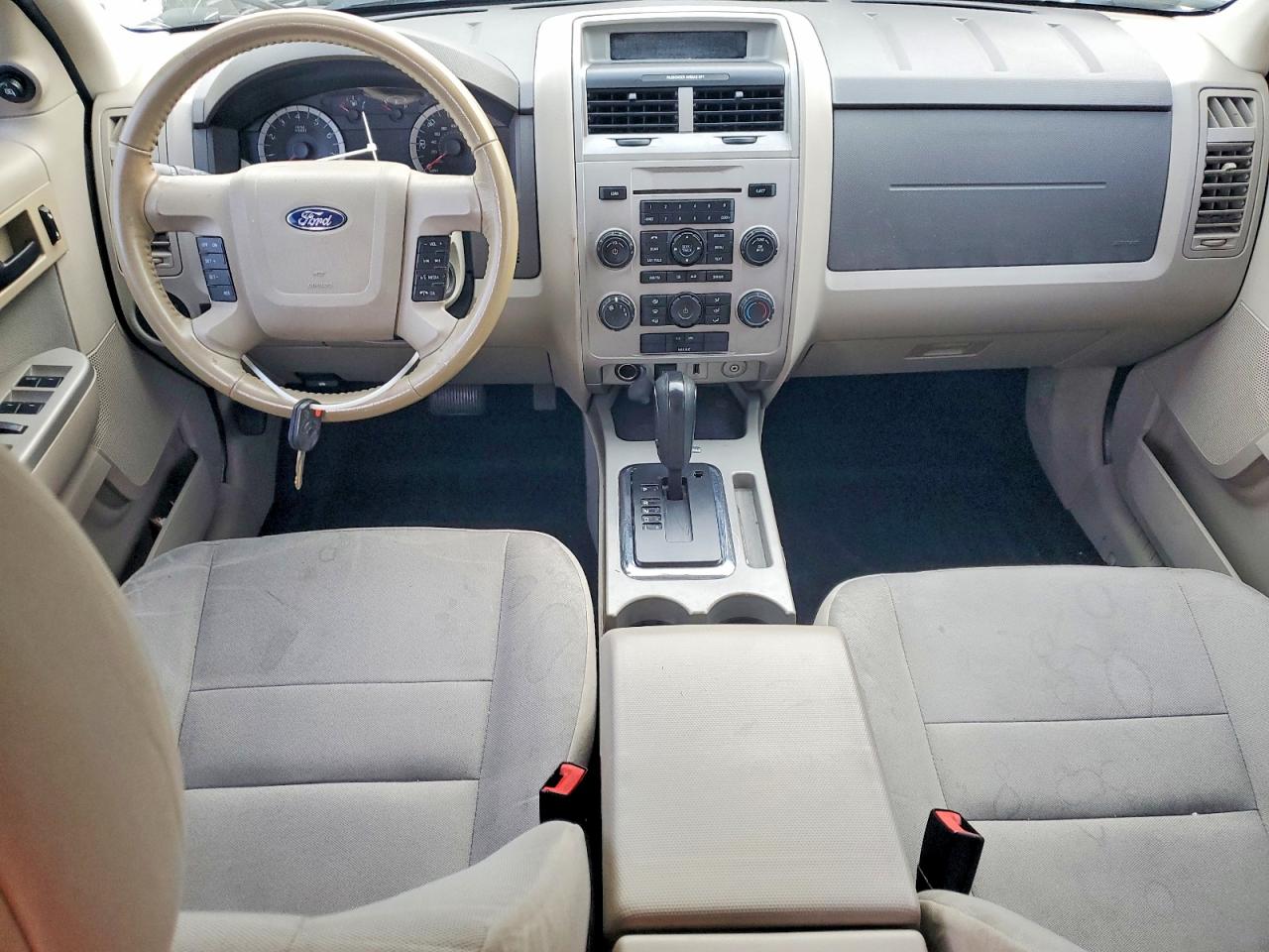 2012 FORD ESCAPE XLT photo 8
