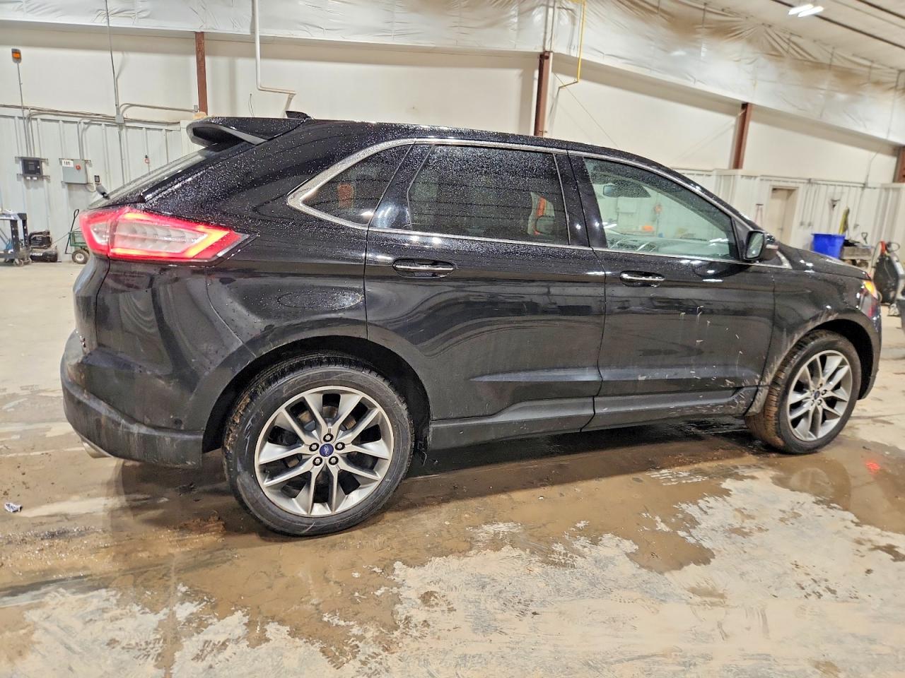 2017 FORD EDGE TITANIUM photo 3