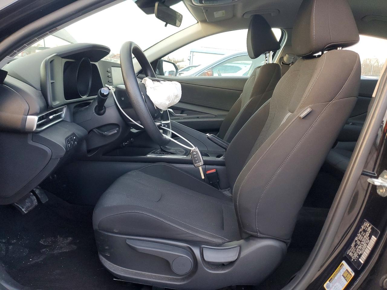 2021 HYUNDAI ELANTRA SE photo 7