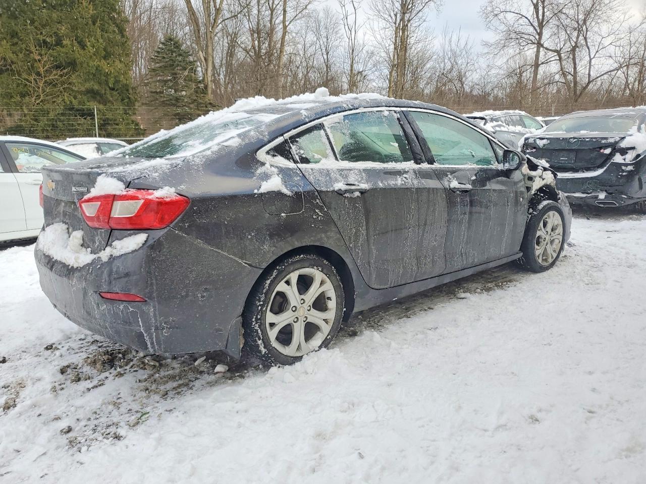 2017 CHEVROLET CRUZE PREMIER photo 5