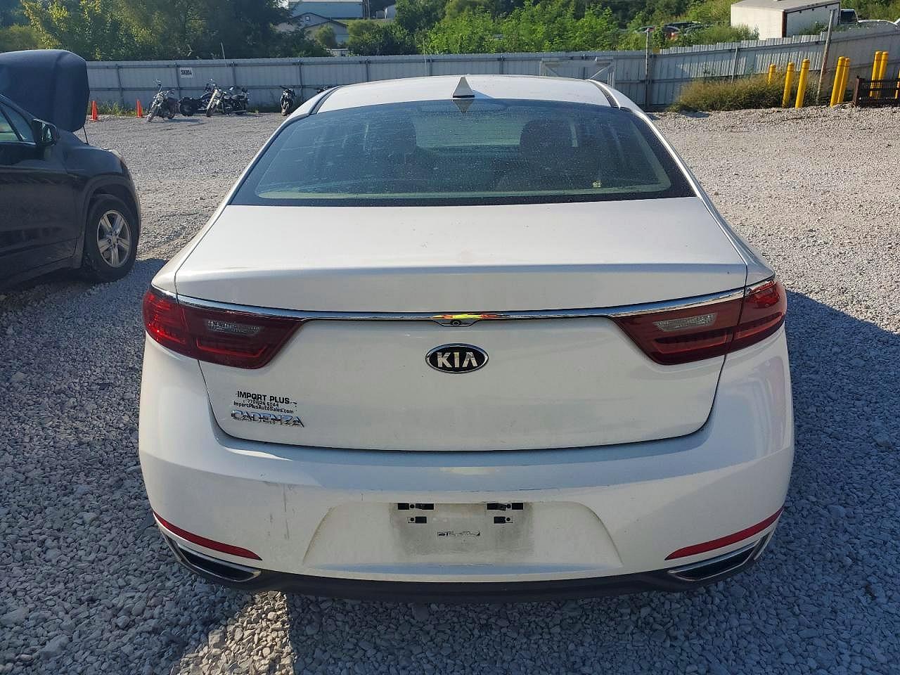 2017 KIA CADENZA PREMIUM photo 6