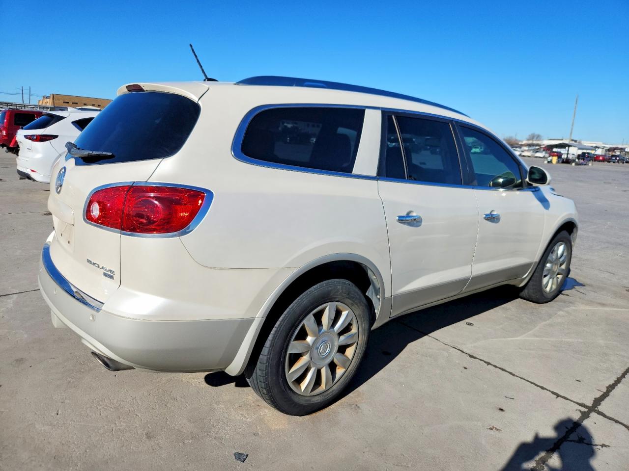 2011 BUICK ENCLAVE CXL photo 3