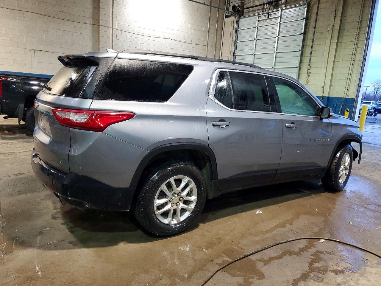 2019 CHEVROLET TRAVERSE LT photo 3
