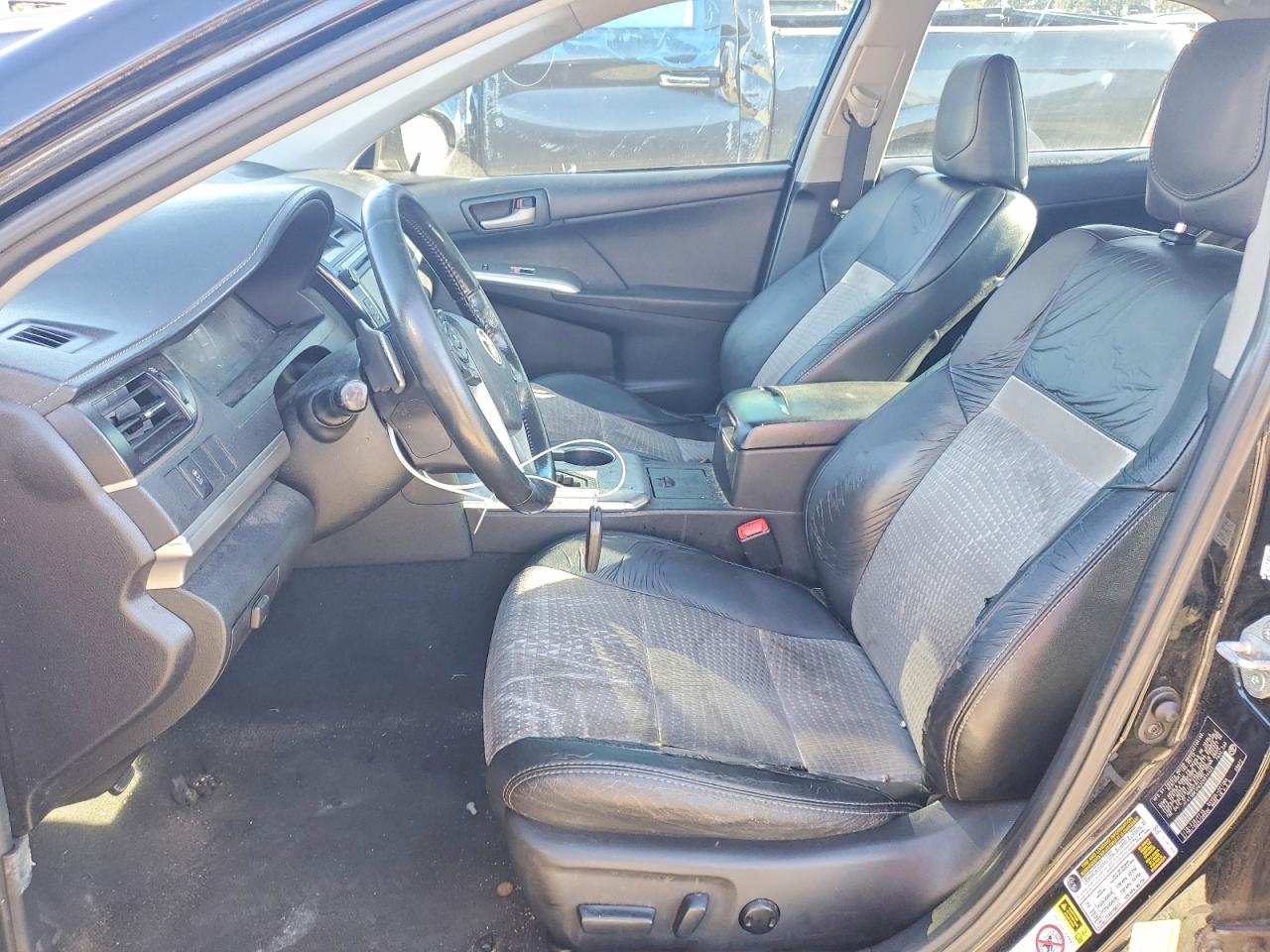 2012 TOYOTA CAMRY SE V6 photo 19